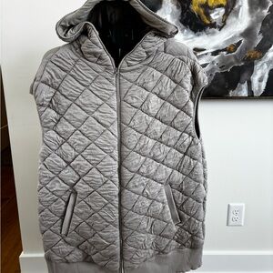 Women’s Plus size Quilted Gray Hooded Vest